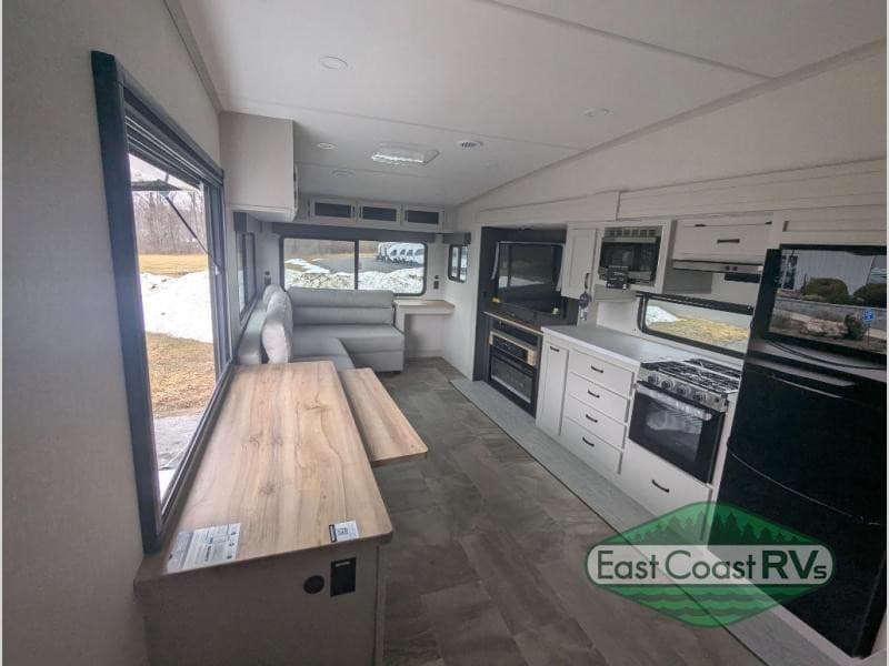 East Coast RV Specialists Reports Increased Inventory Turnover and Steady Demand in Second Quarter