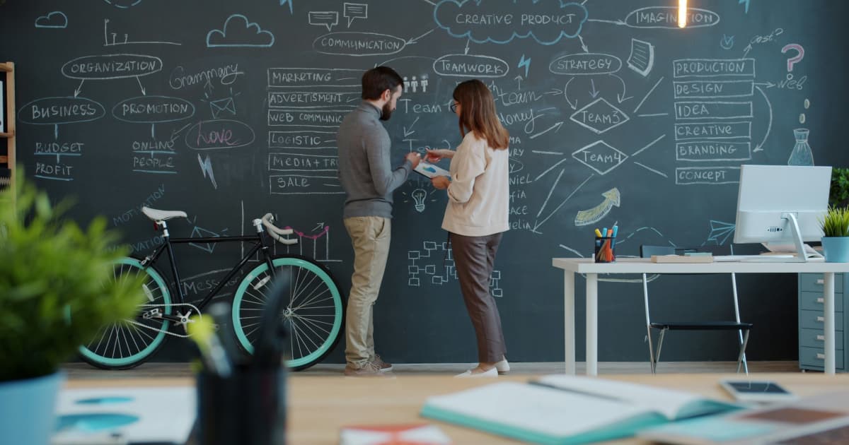 Tiffany Henyard Scholarship Opens Applications for Entrepreneurial Students