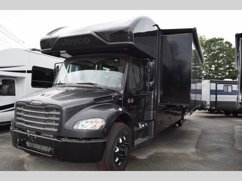 Pete's RV Center Expands Jayco Seneca Inventory to Meet Demand in New England